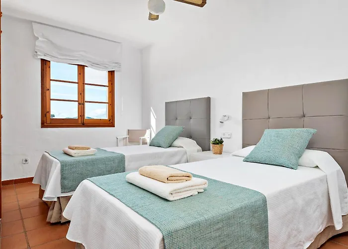 Playas De By Escape Fornells (Menorca)